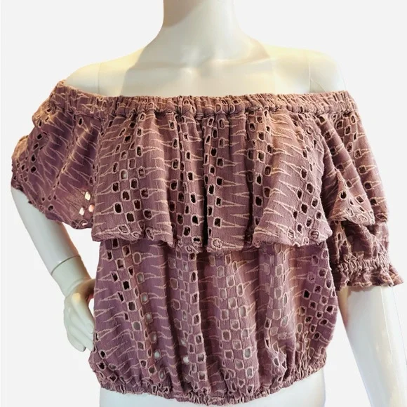 FREE PEOPLE “THAT GIRL” EYELET CROPPED TOP - Picture 1 of 10